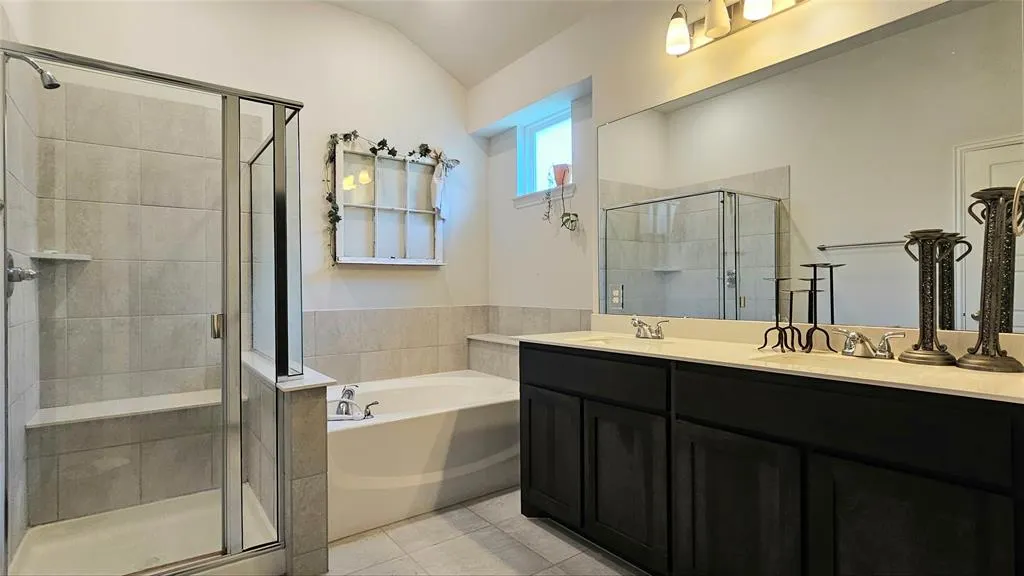 4015 Sparrow Trail