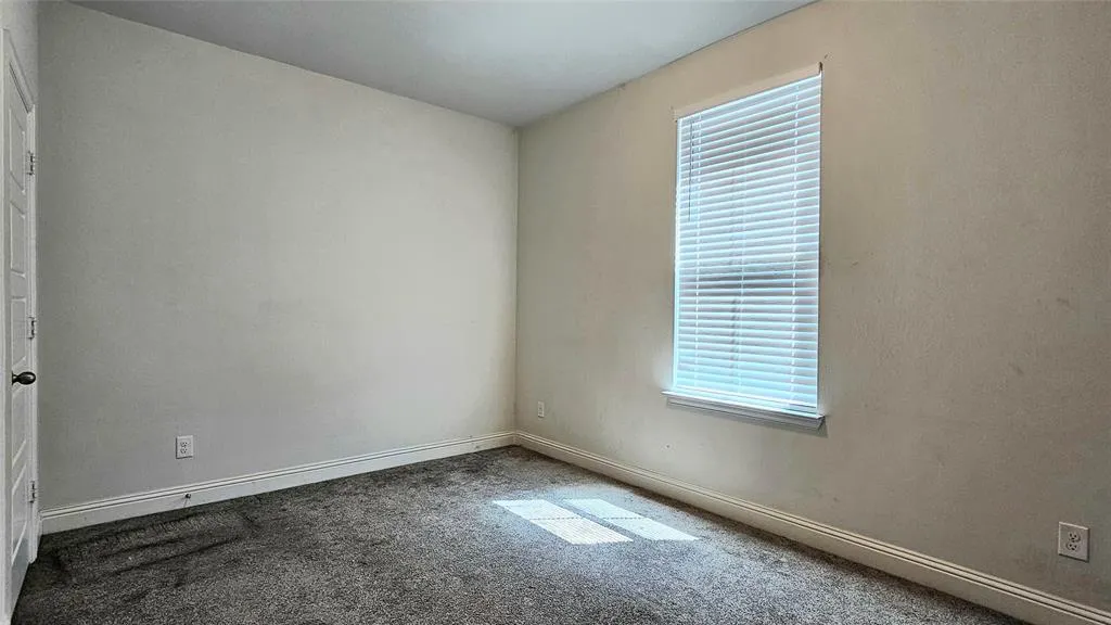 4015 Sparrow Trail
