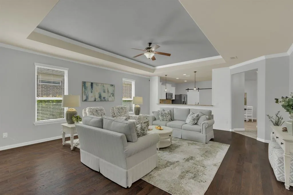 305 Balboa Court
