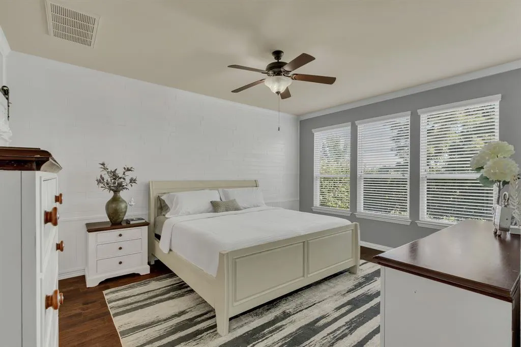 305 Balboa Court