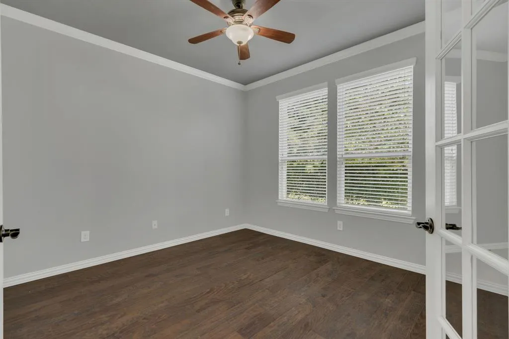 305 Balboa Court