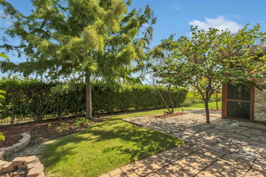305 Balboa Court