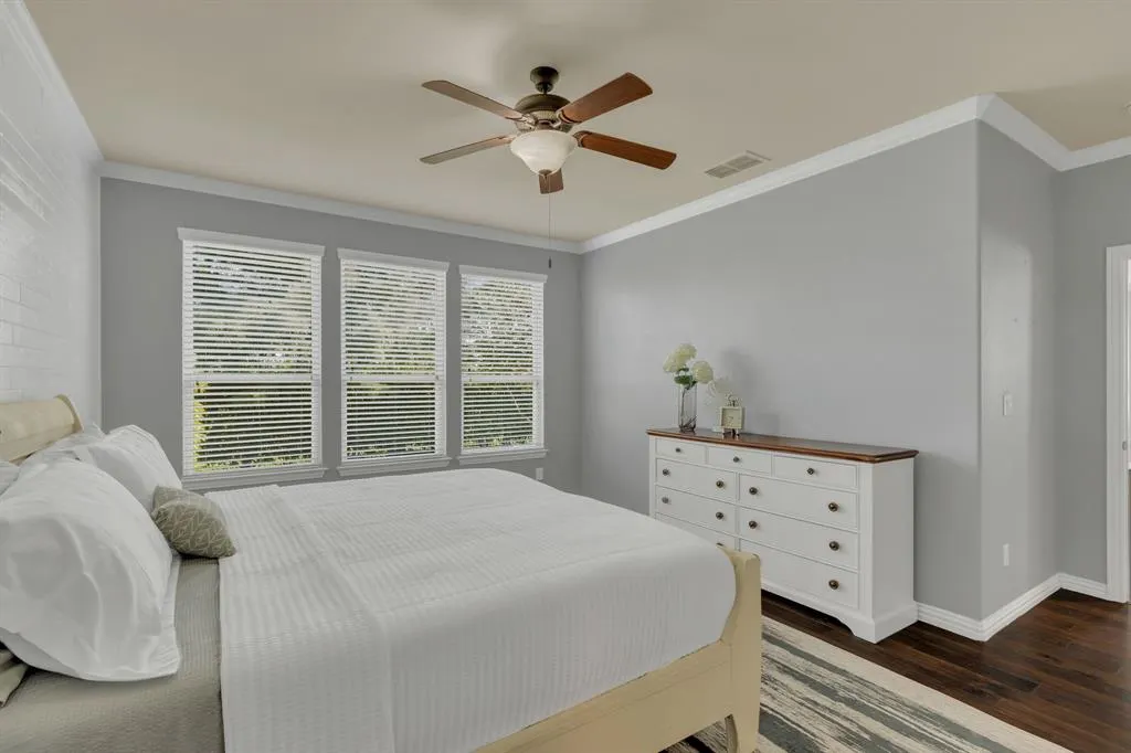 305 Balboa Court