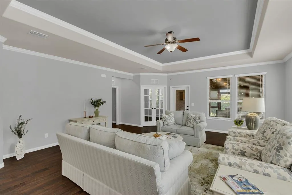 305 Balboa Court