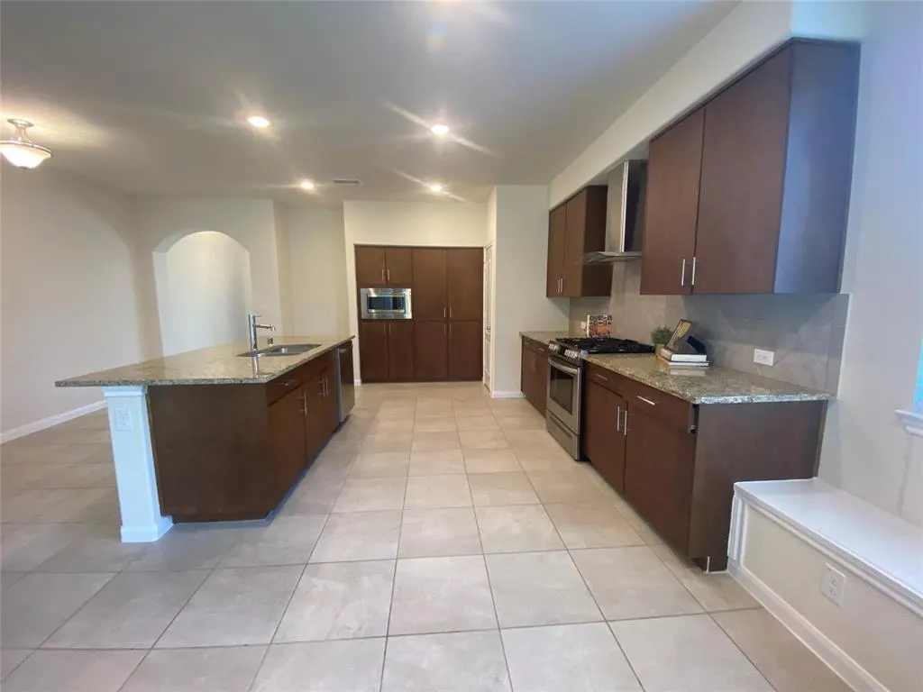 1212 Rosebush Road