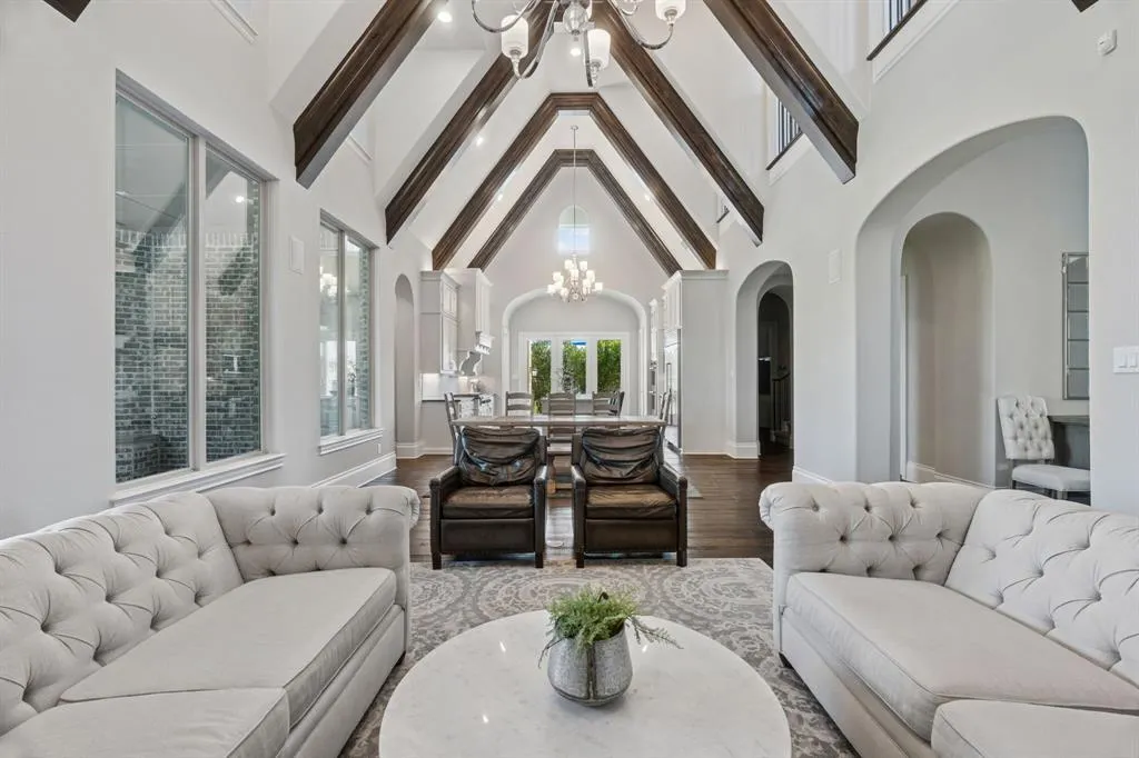 1041 Cliff Creek Drive
