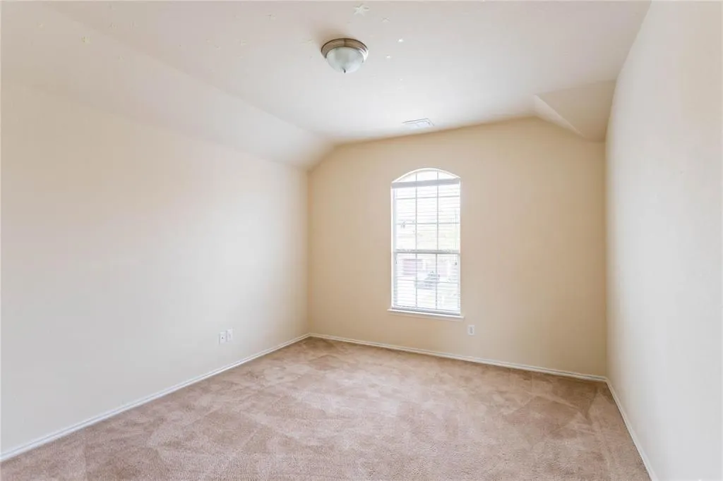 3010 Pinecrest Drive