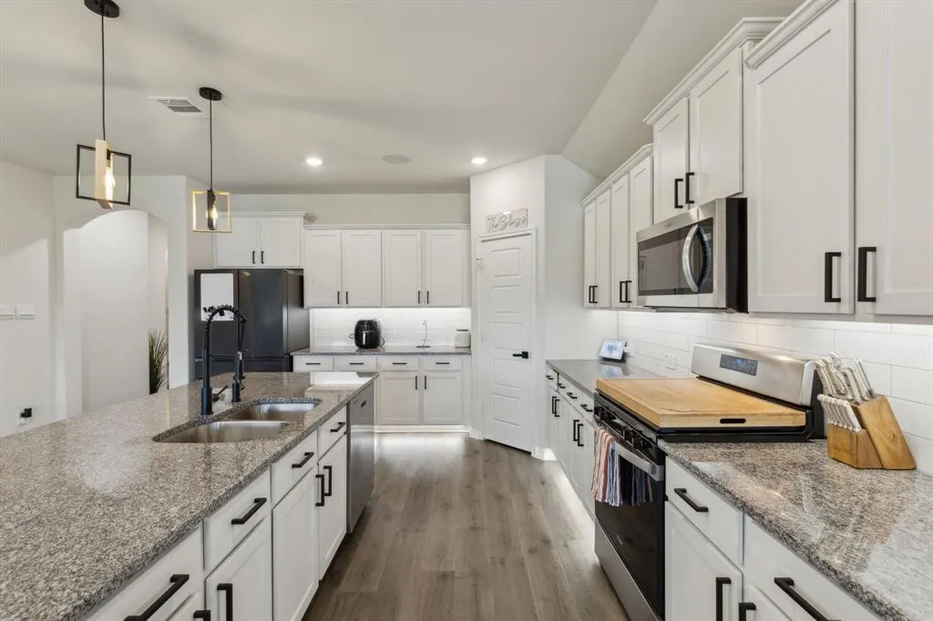 3720 Bedrock Way