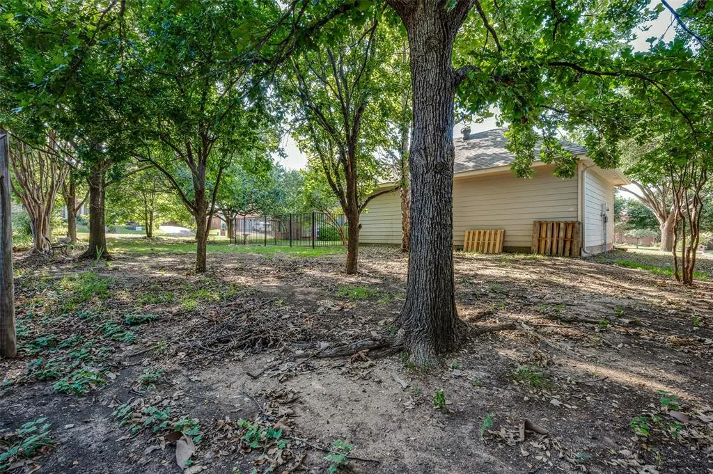400 Brook View Court