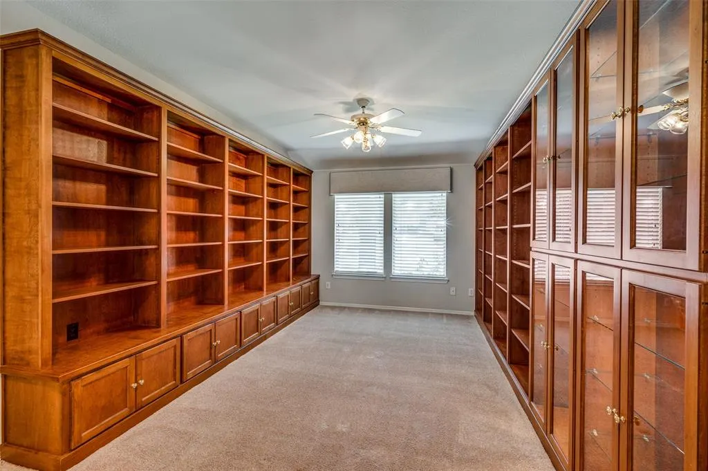 400 Brook View Court