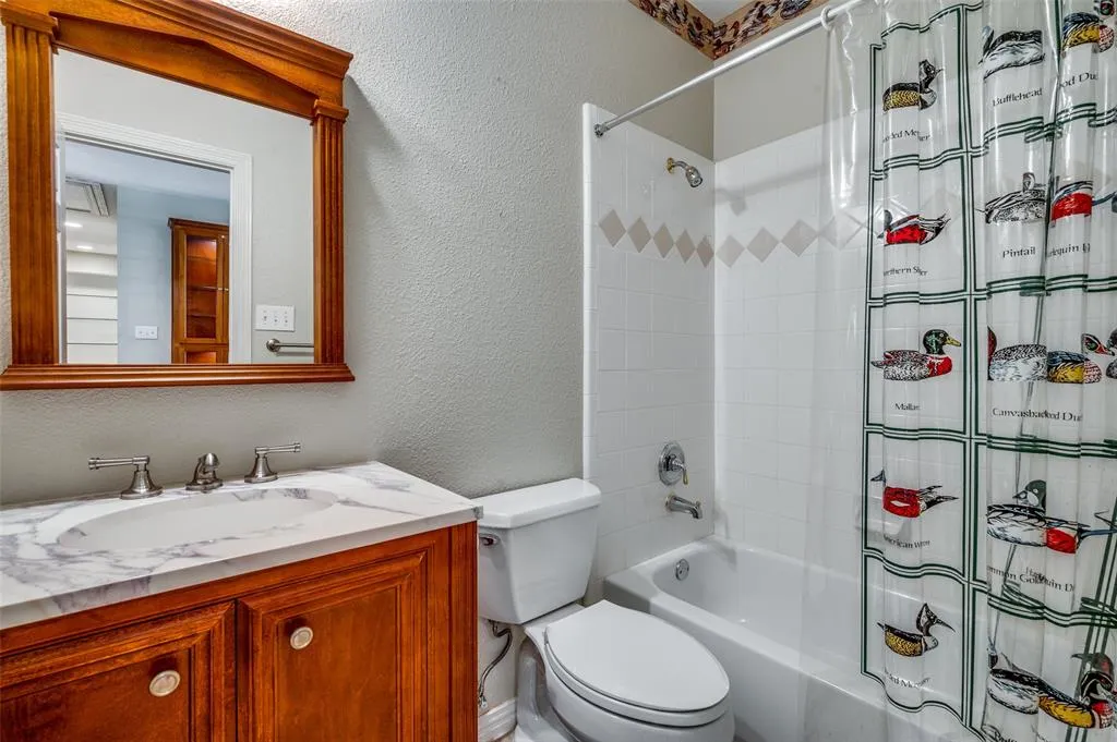 400 Brook View Court