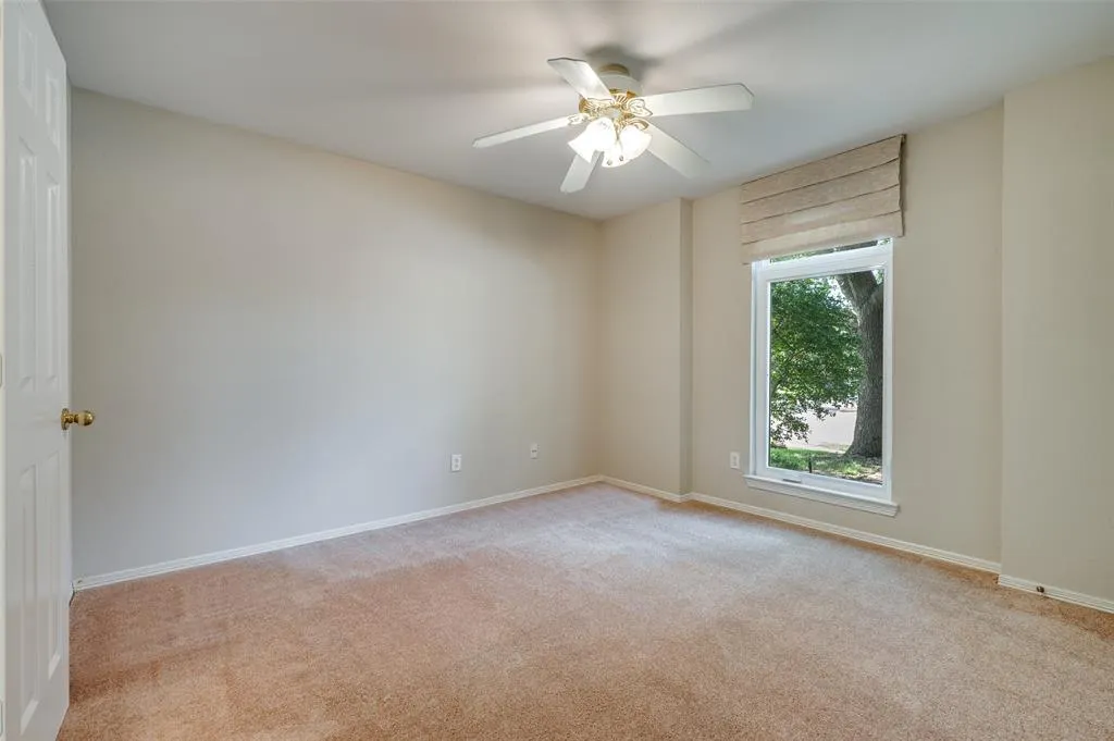 400 Brook View Court