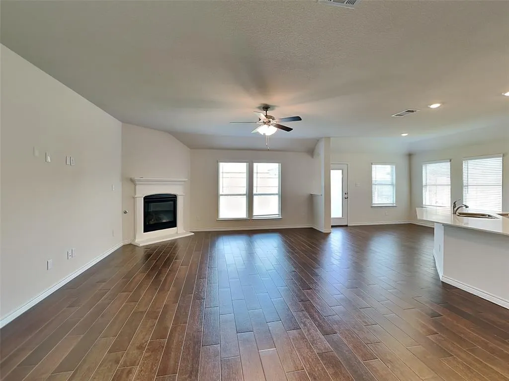 2907 Brady Starr Drive