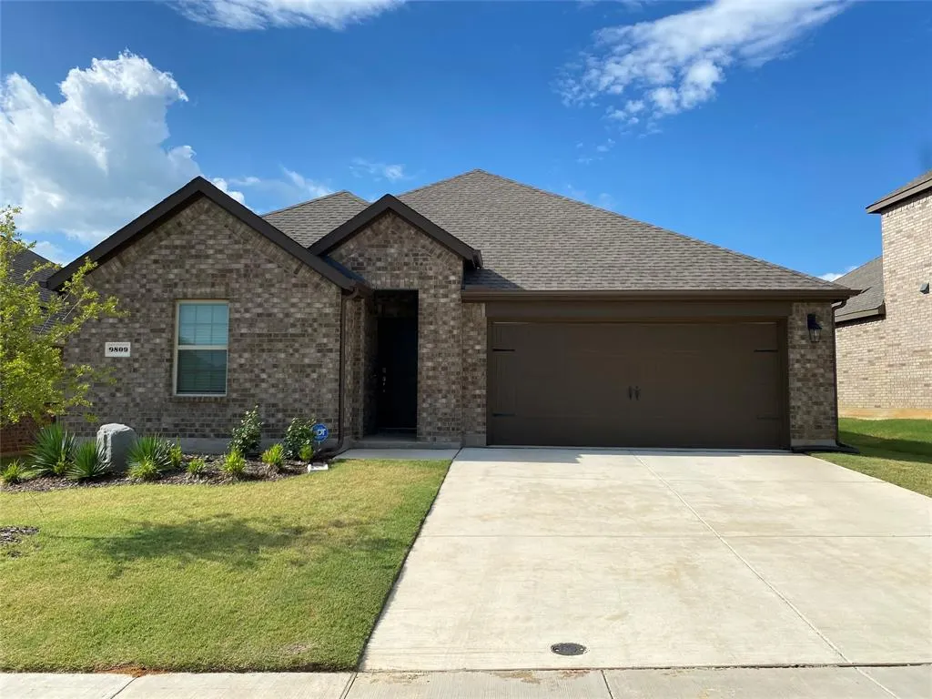9809 Autumn Leaves Lane