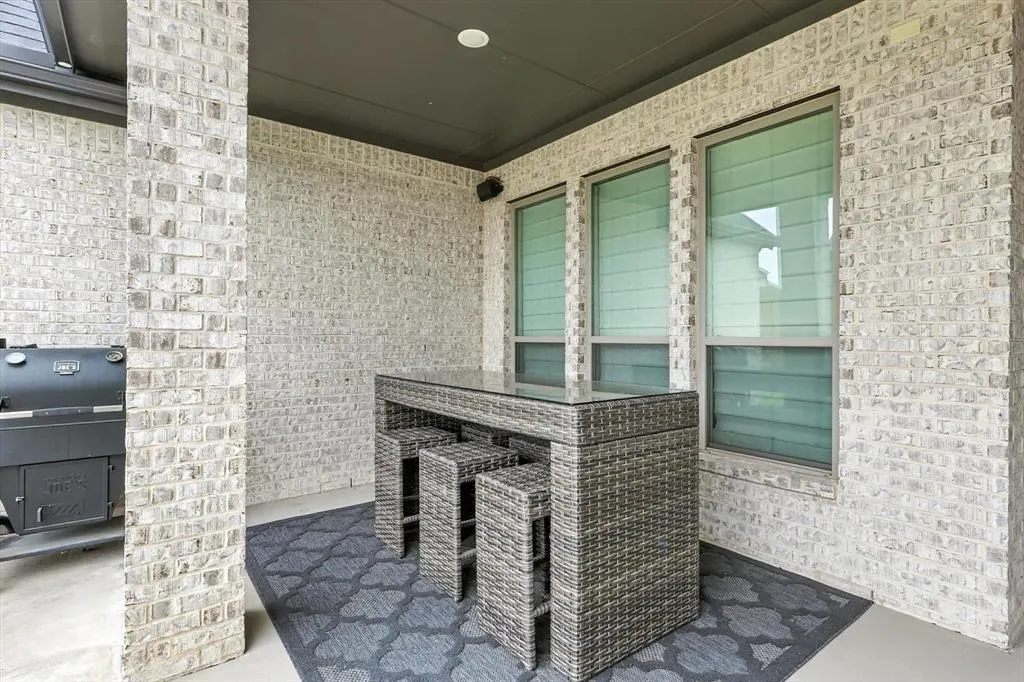 901 Saint Peter Lane