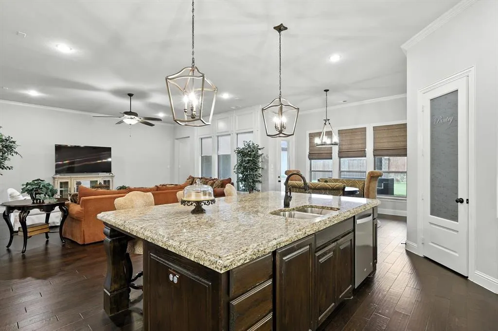 901 Saint Peter Lane