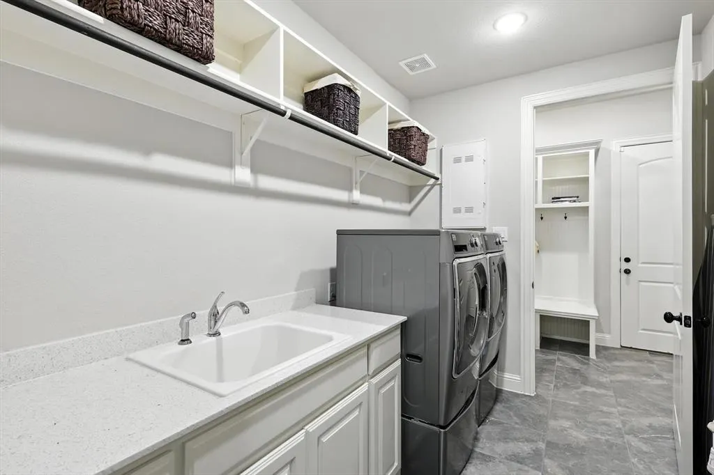 901 Saint Peter Lane