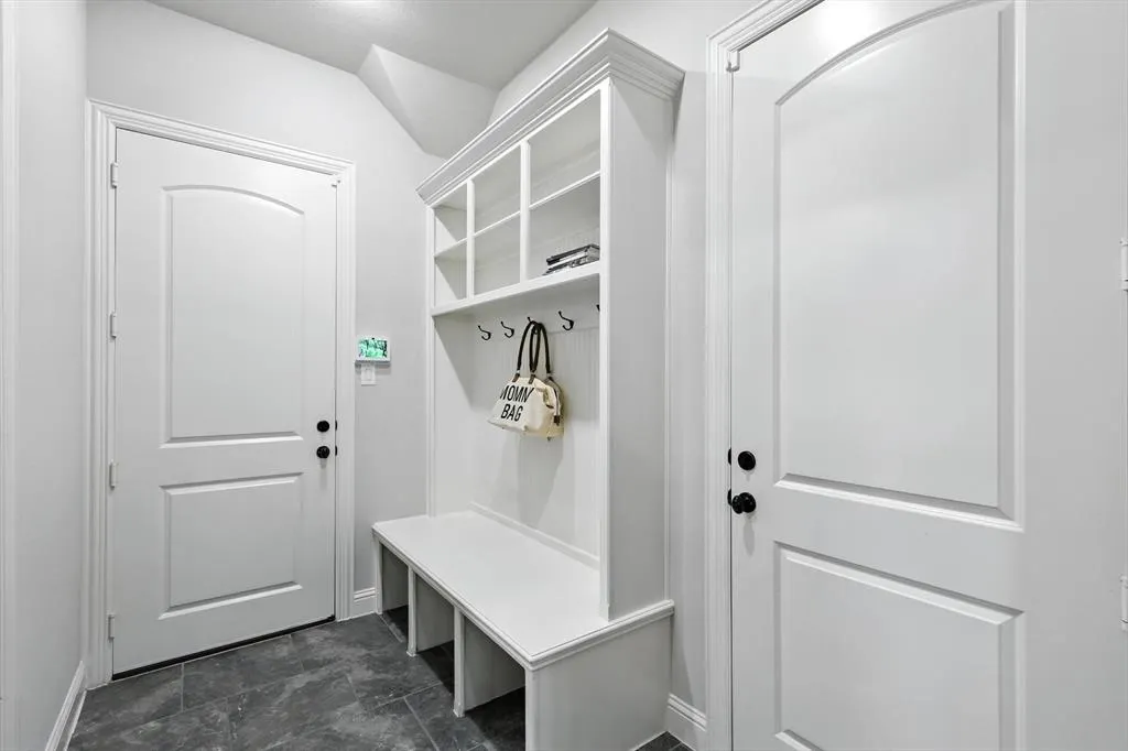 901 Saint Peter Lane