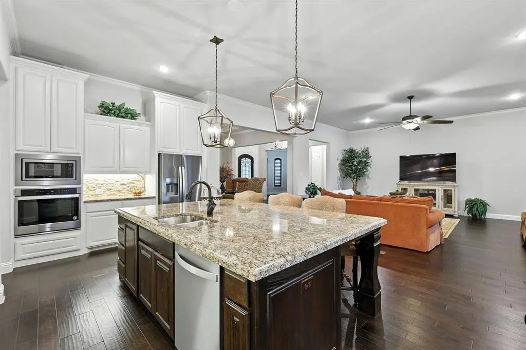 901 Saint Peter Lane