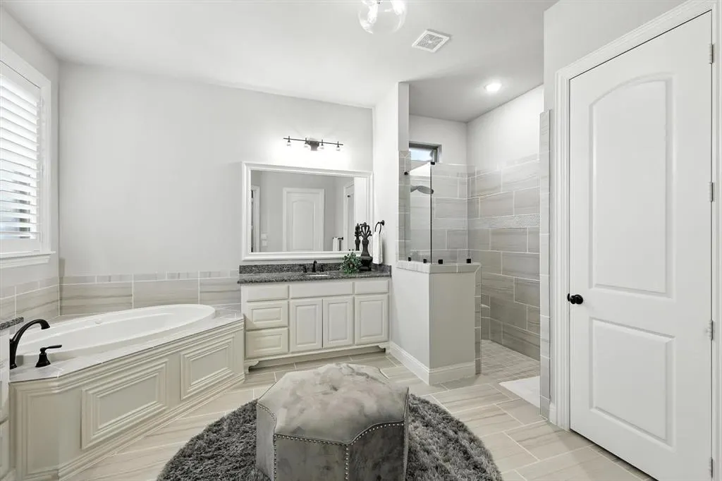 901 Saint Peter Lane