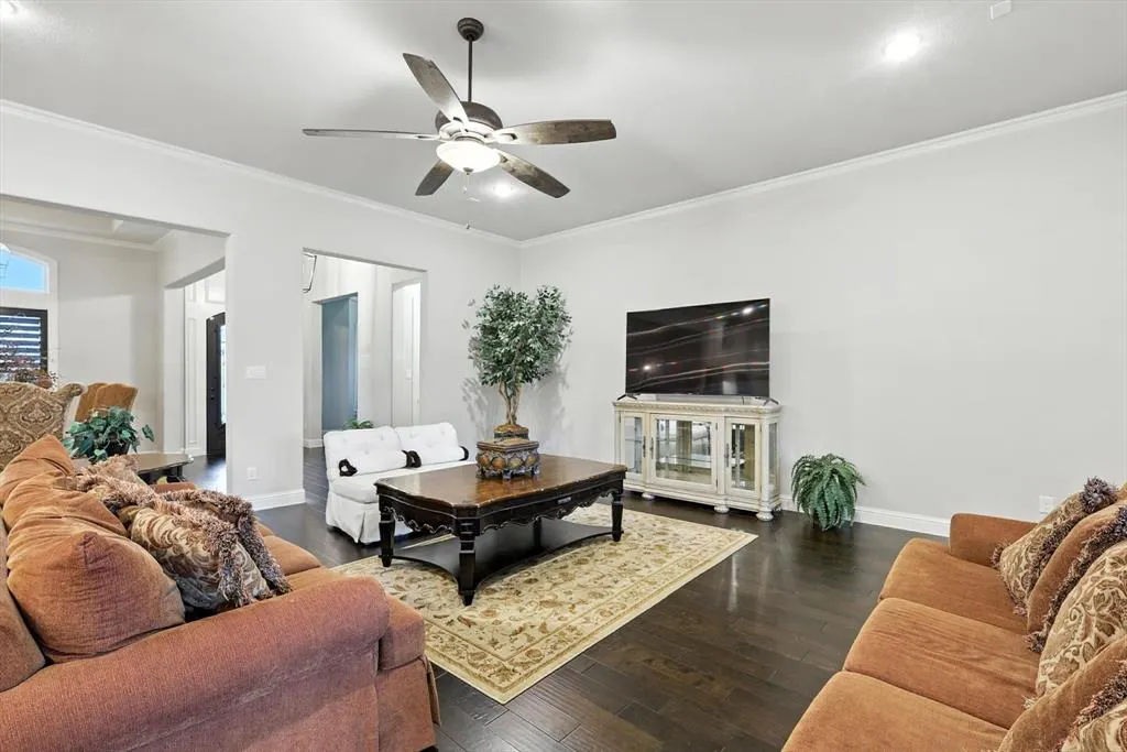 901 Saint Peter Lane