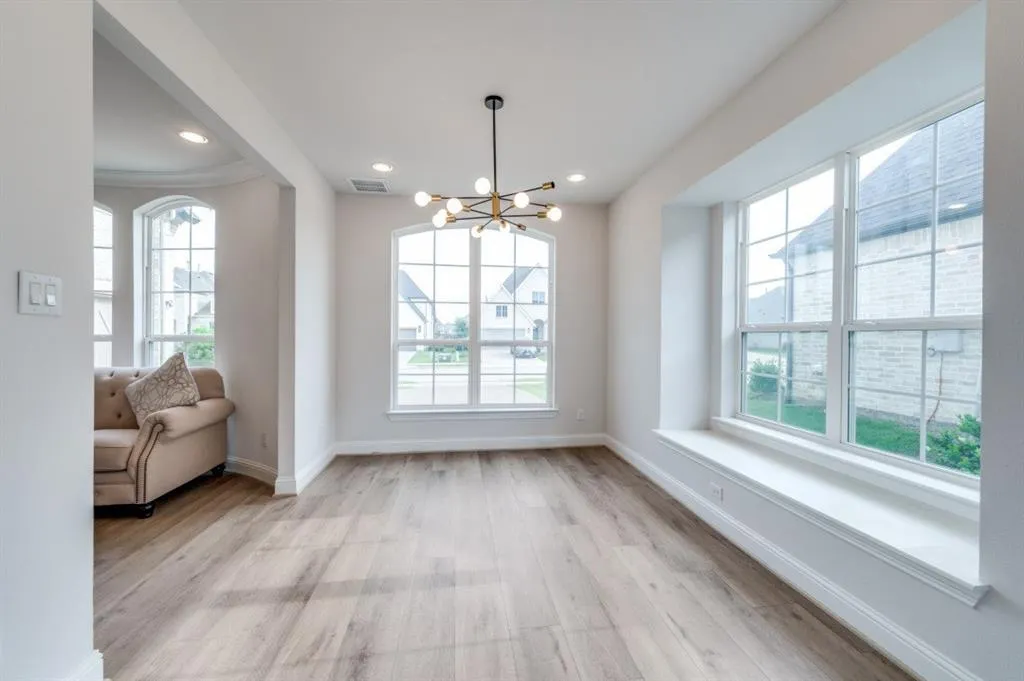 3121 Barefoot Lane