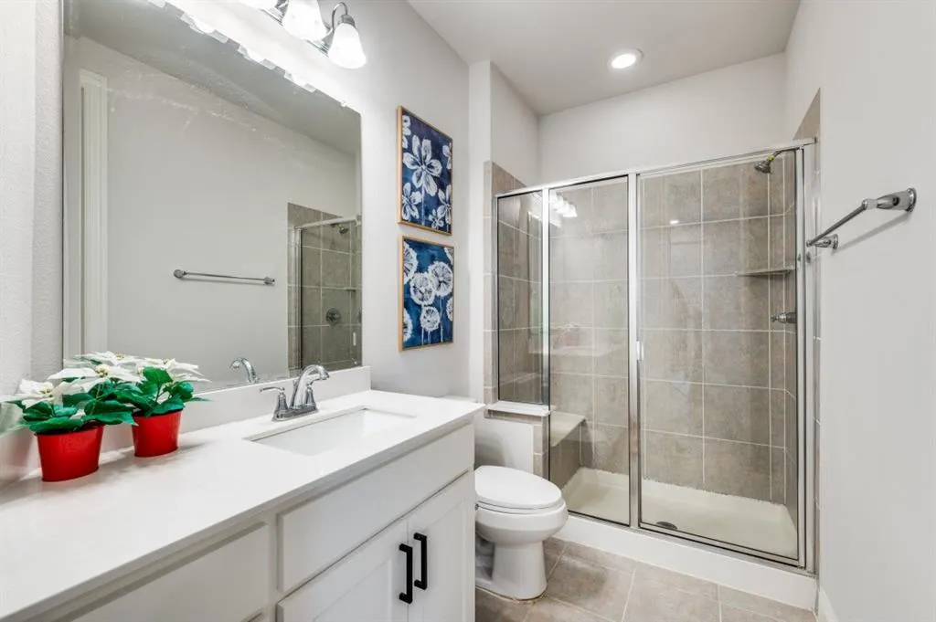 3121 Barefoot Lane