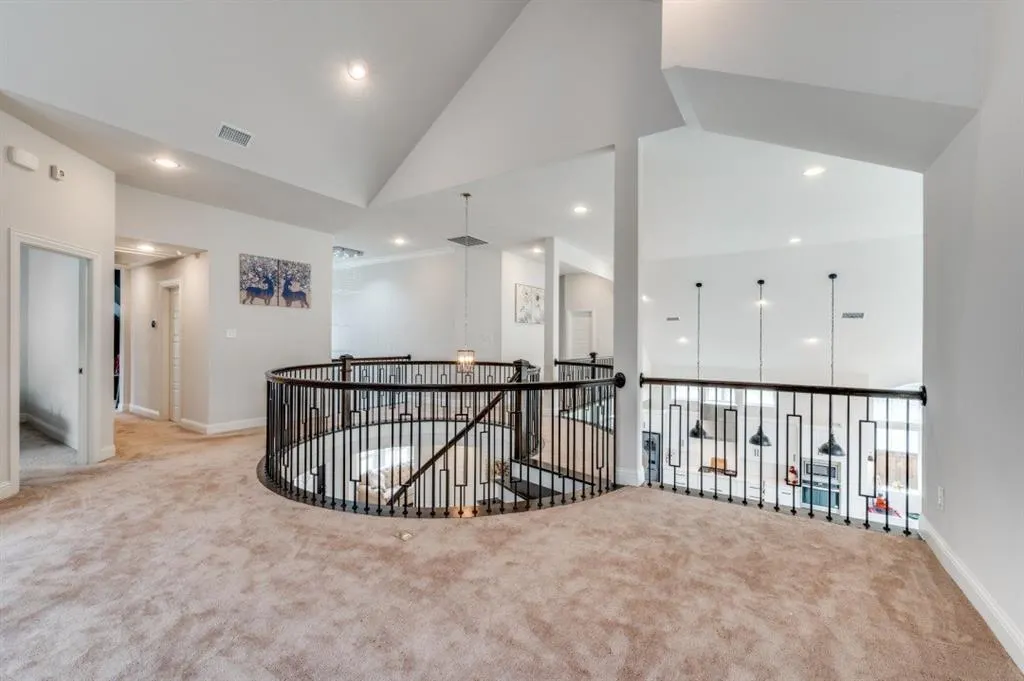 3121 Barefoot Lane