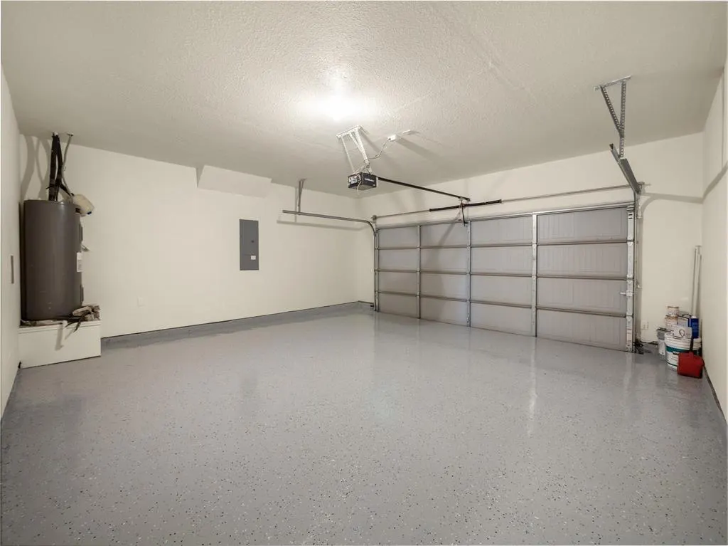 3001 Hickory Ridge