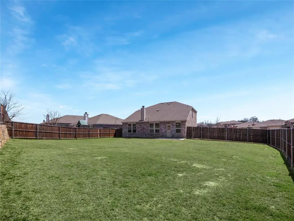 3001 Hickory Ridge