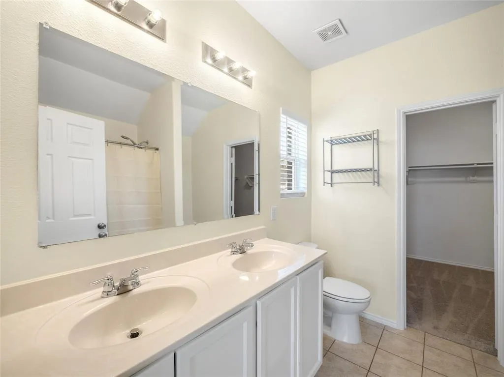 3001 Hickory Ridge
