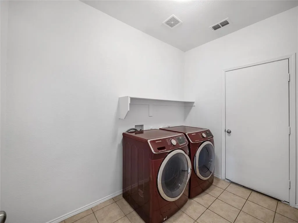 3001 Hickory Ridge