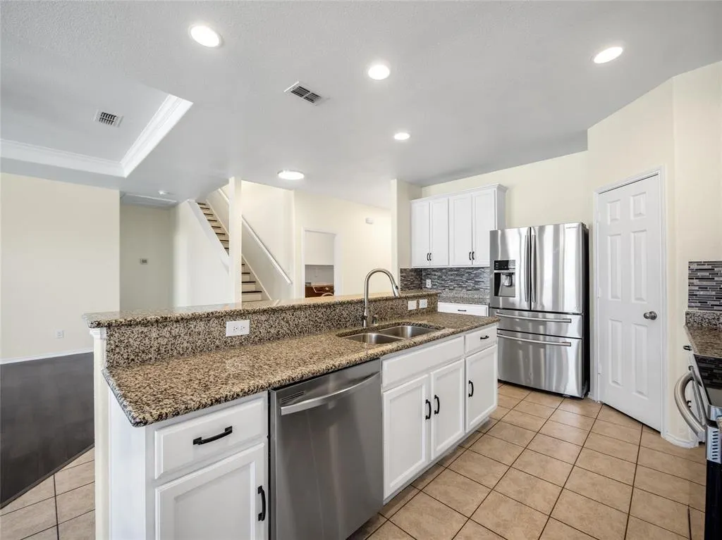 3001 Hickory Ridge