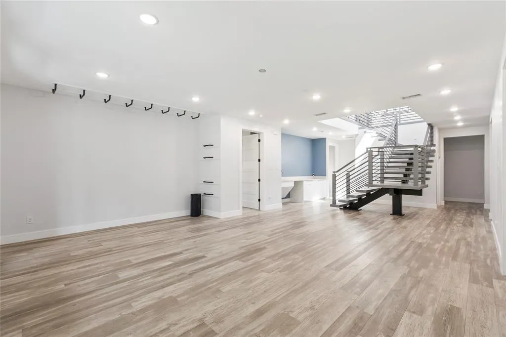 2101 Champion Court