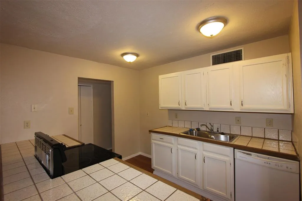 110 W Way Drive