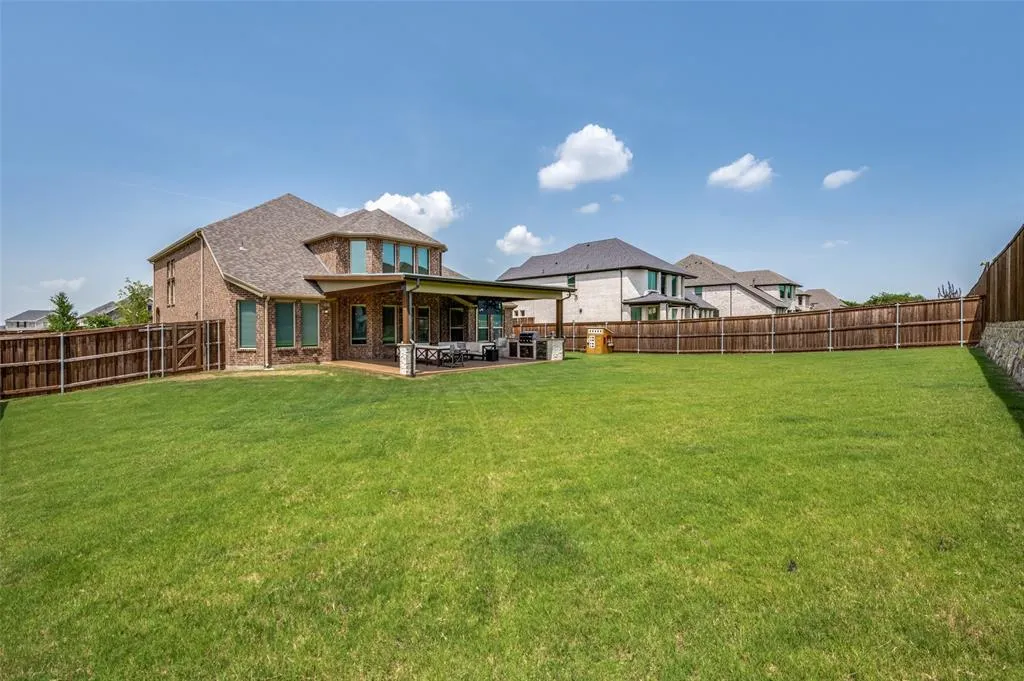 1740 Tombstone Drive