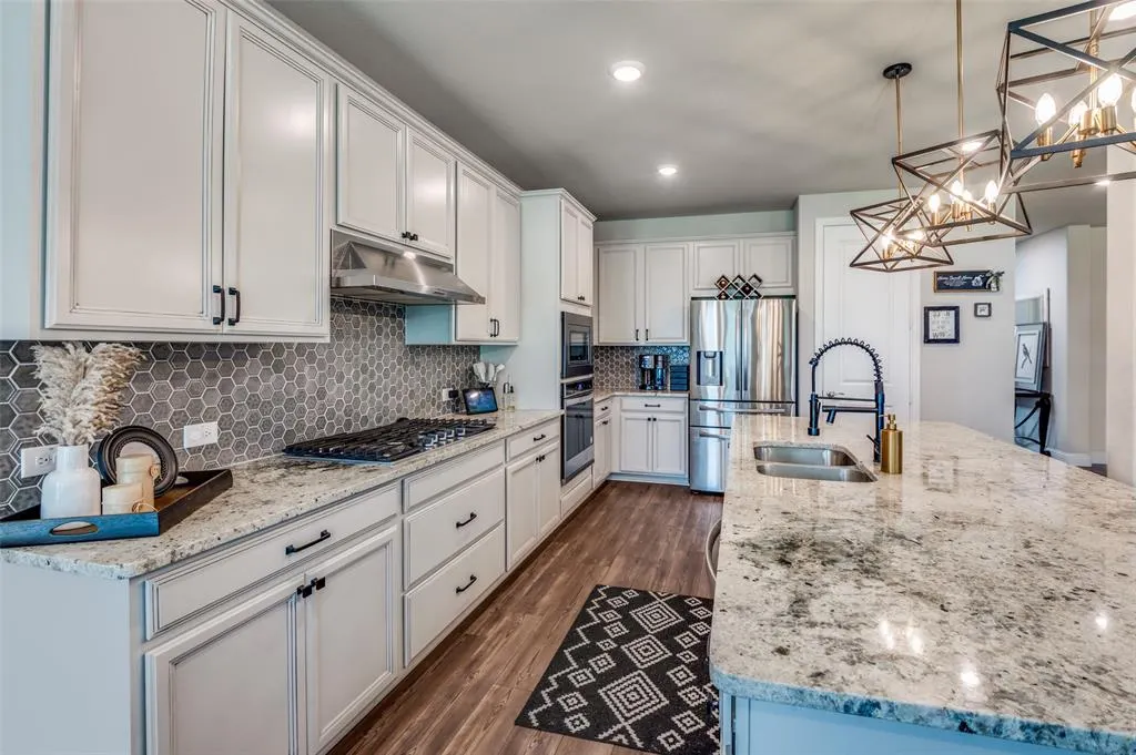 1740 Tombstone Drive