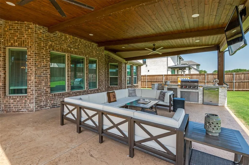1740 Tombstone Drive