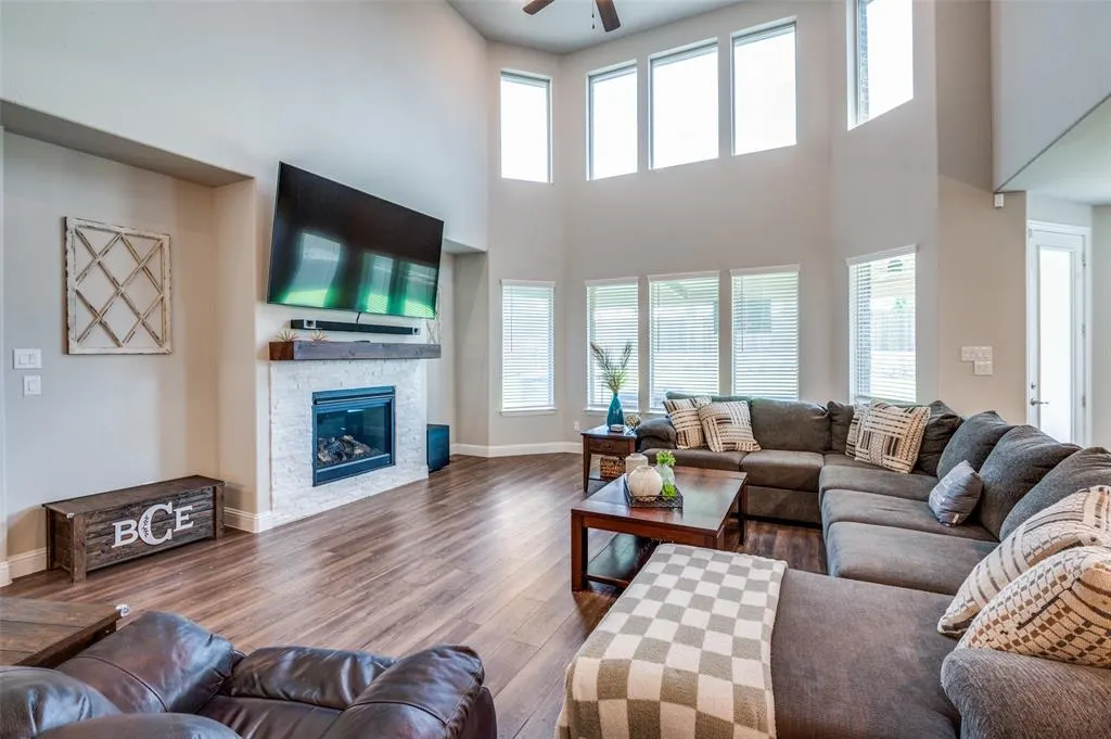 1740 Tombstone Drive