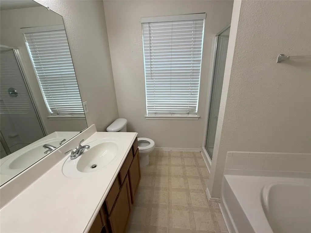 1228 Golden Eagle Court