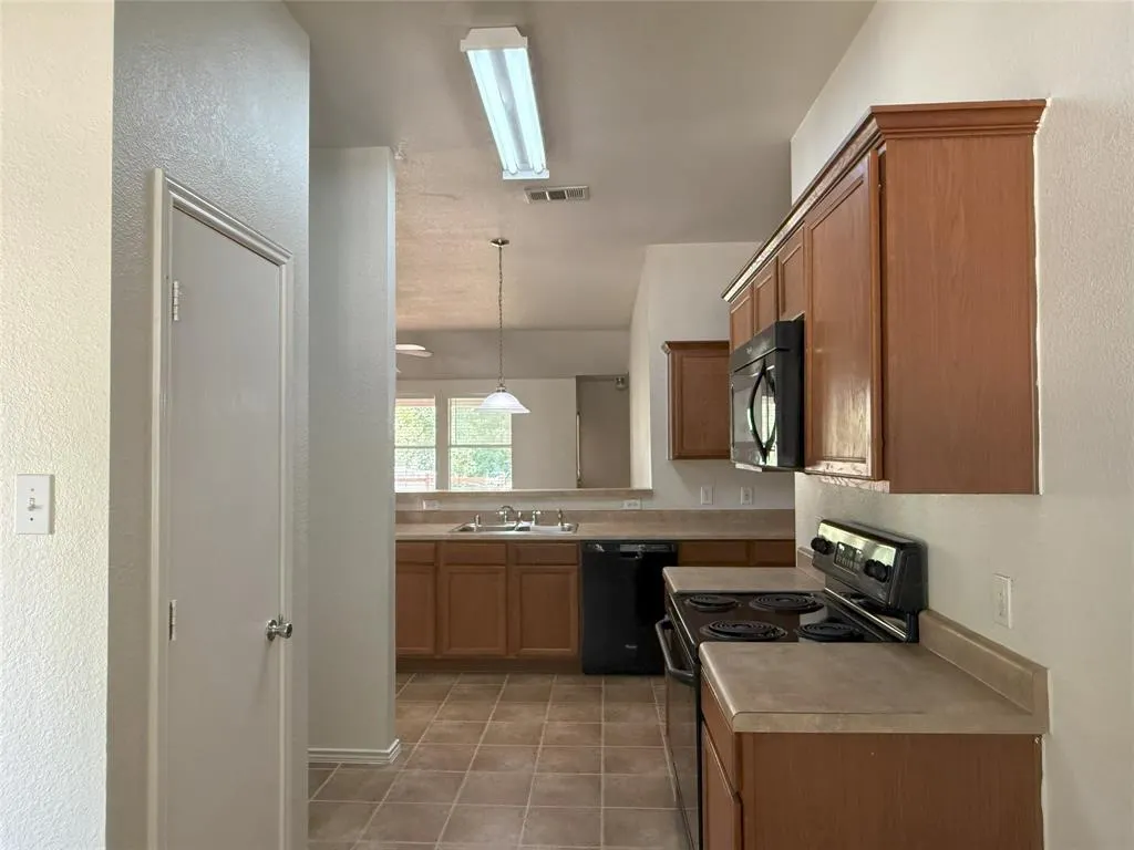 1228 Golden Eagle Court