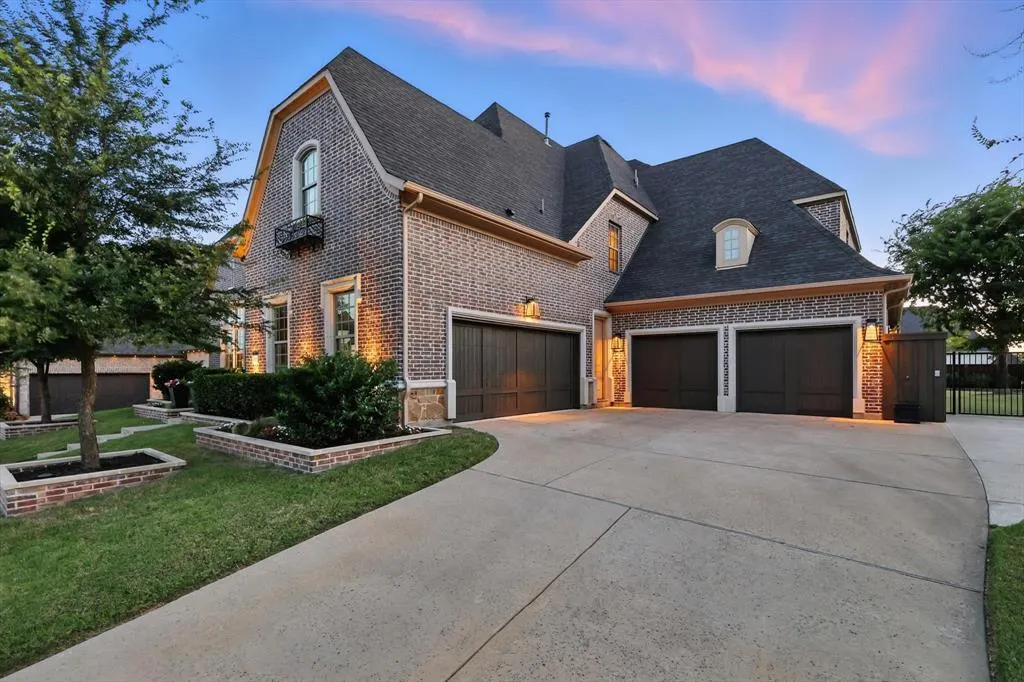 900 Brett Drive