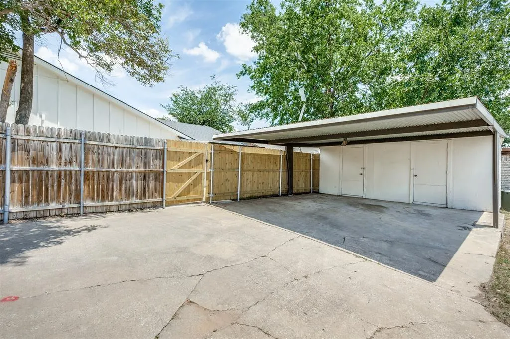 2128 Trellis Place