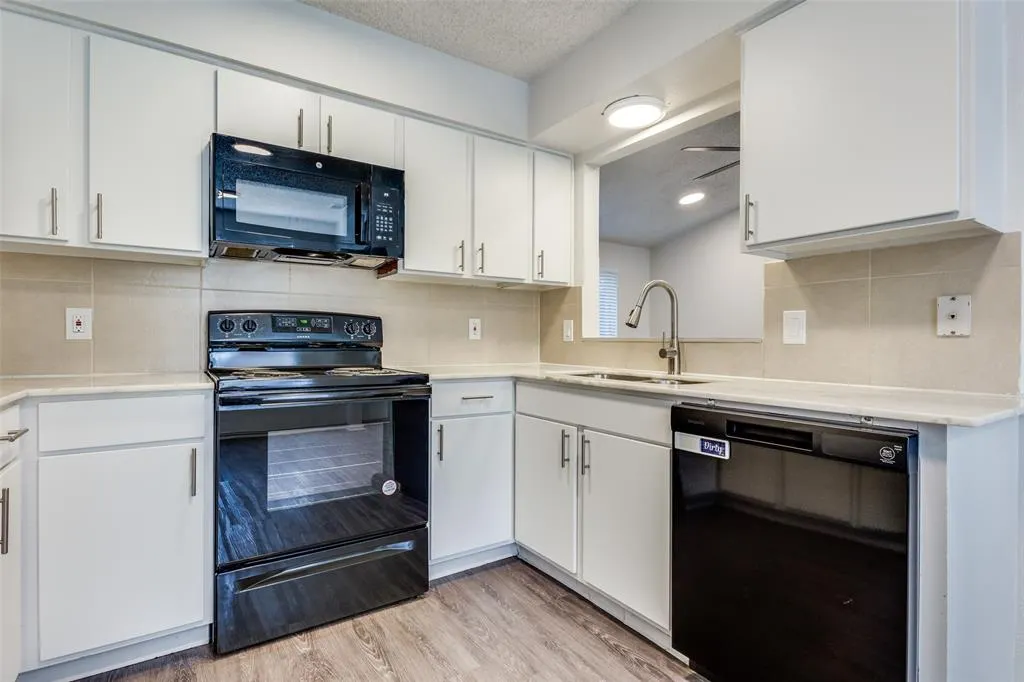 2128 Trellis Place