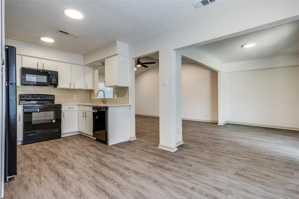 2128 Trellis Place