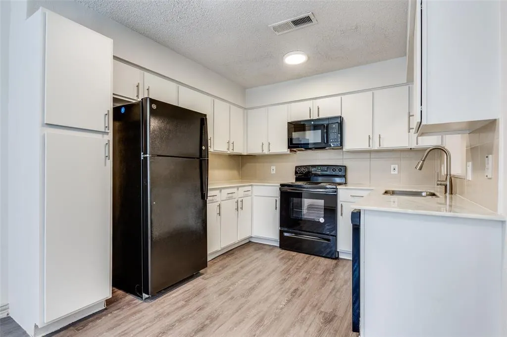 2128 Trellis Place