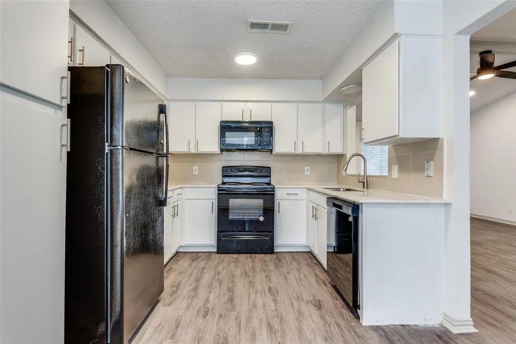 2128 Trellis Place