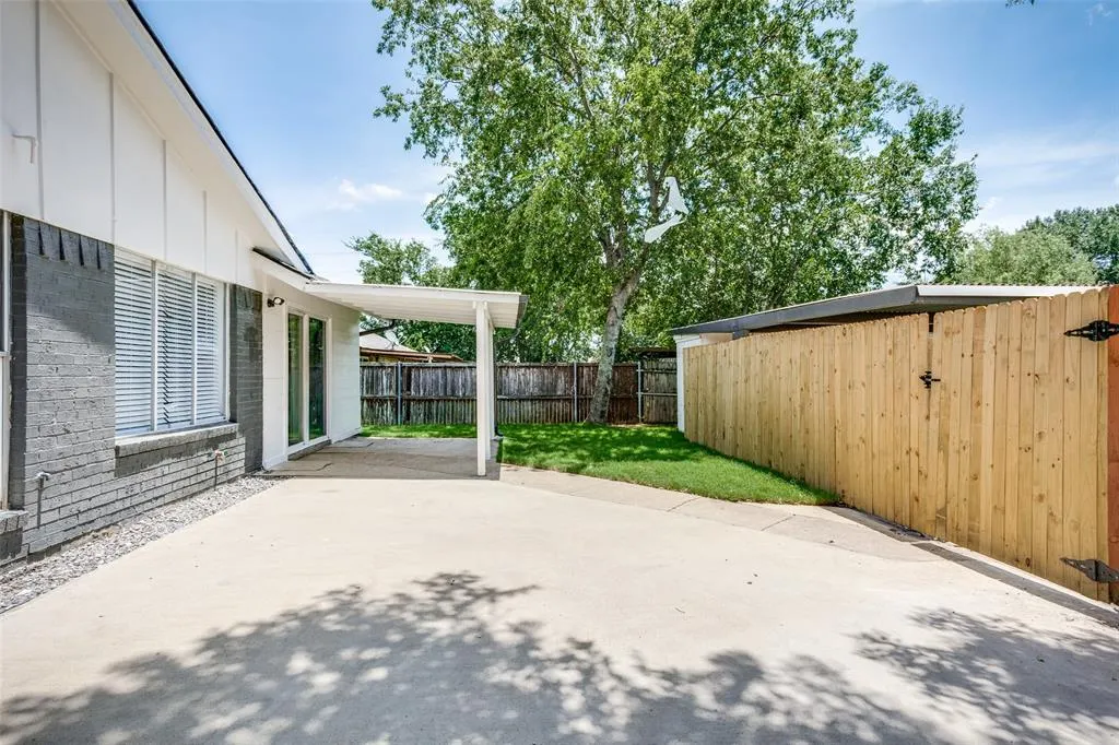 2128 Trellis Place