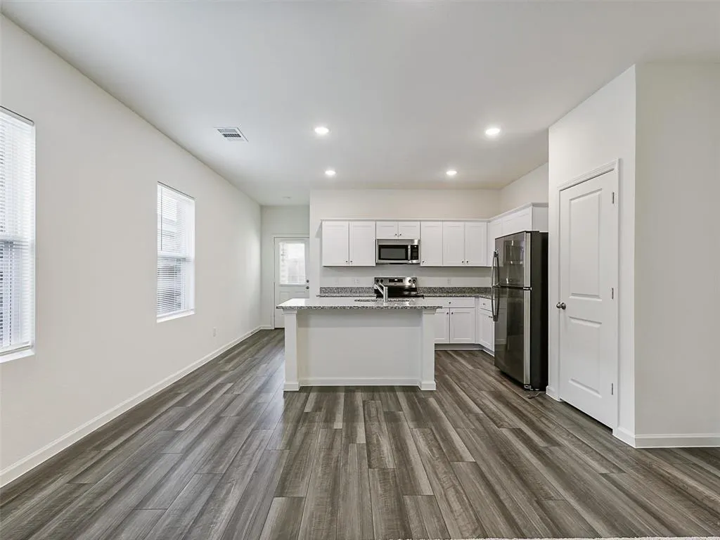 4510 WOOD FERN Road