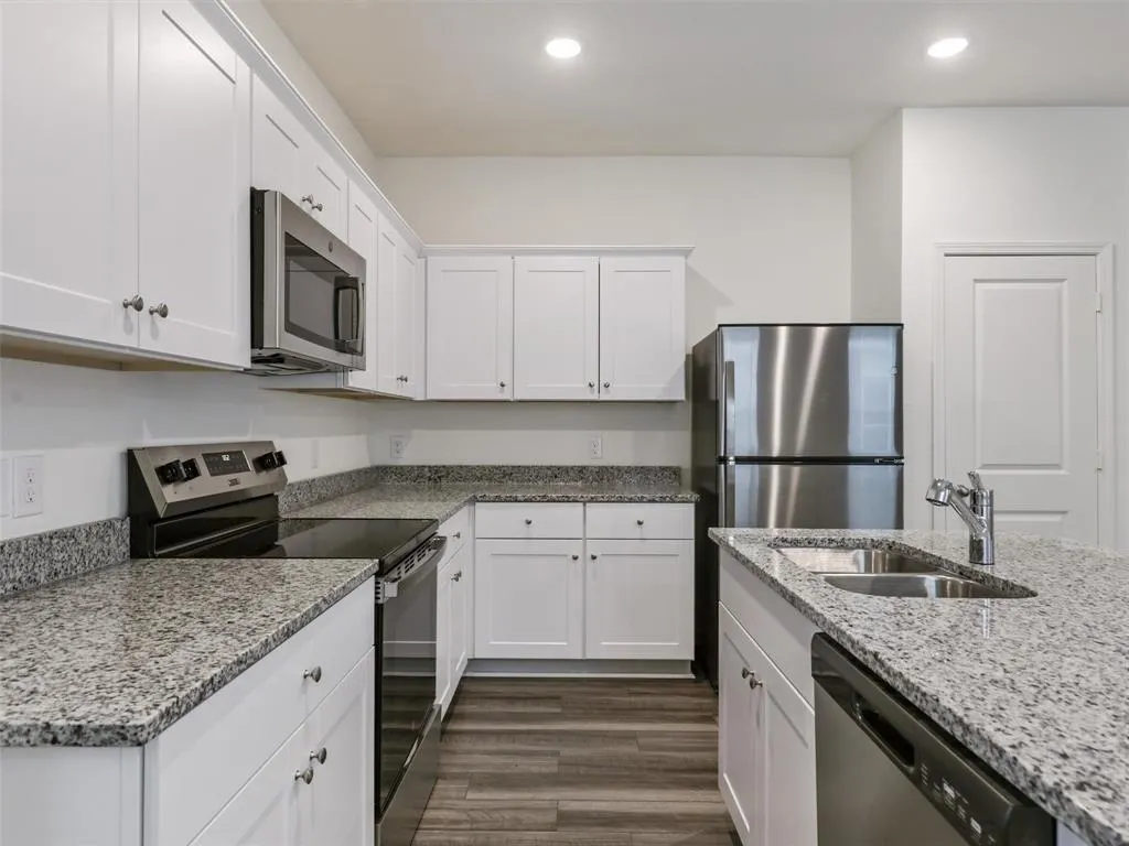 4510 WOOD FERN Road